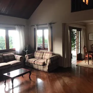 Quarto em Acomodações Particulares Apartamento Morro Do Elefante, Campos do Jordão