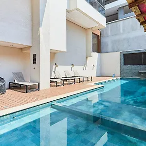 https://1111-lindo-e-completo-apto-com-piscina-na-praia-de-bombas.santa-catarina-brasil.com